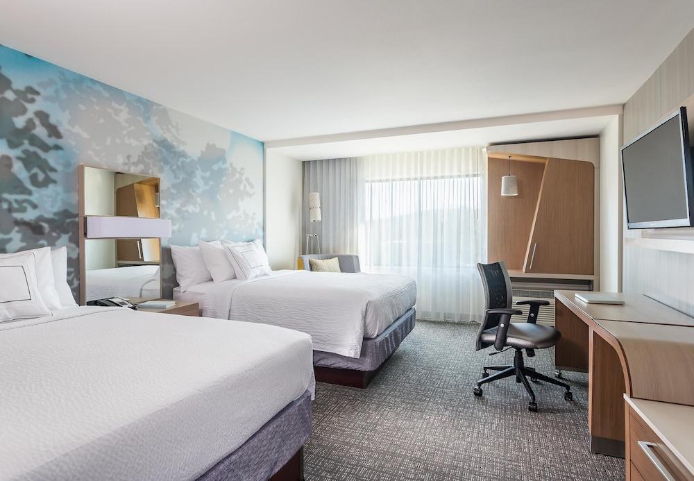 Courtyard By Marriott Charlotte Northlake Exteriör bild