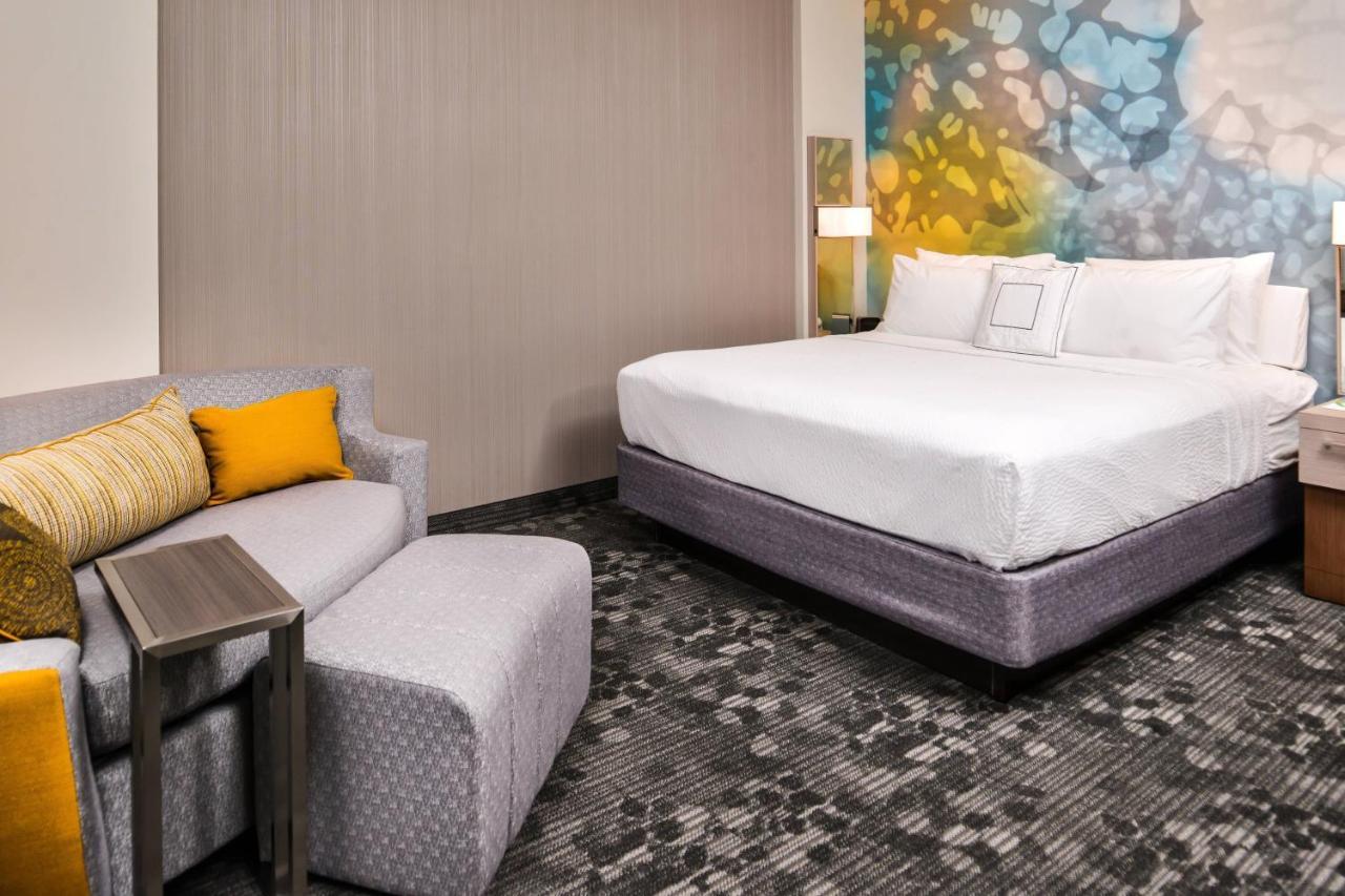 Courtyard By Marriott Charlotte Northlake Exteriör bild