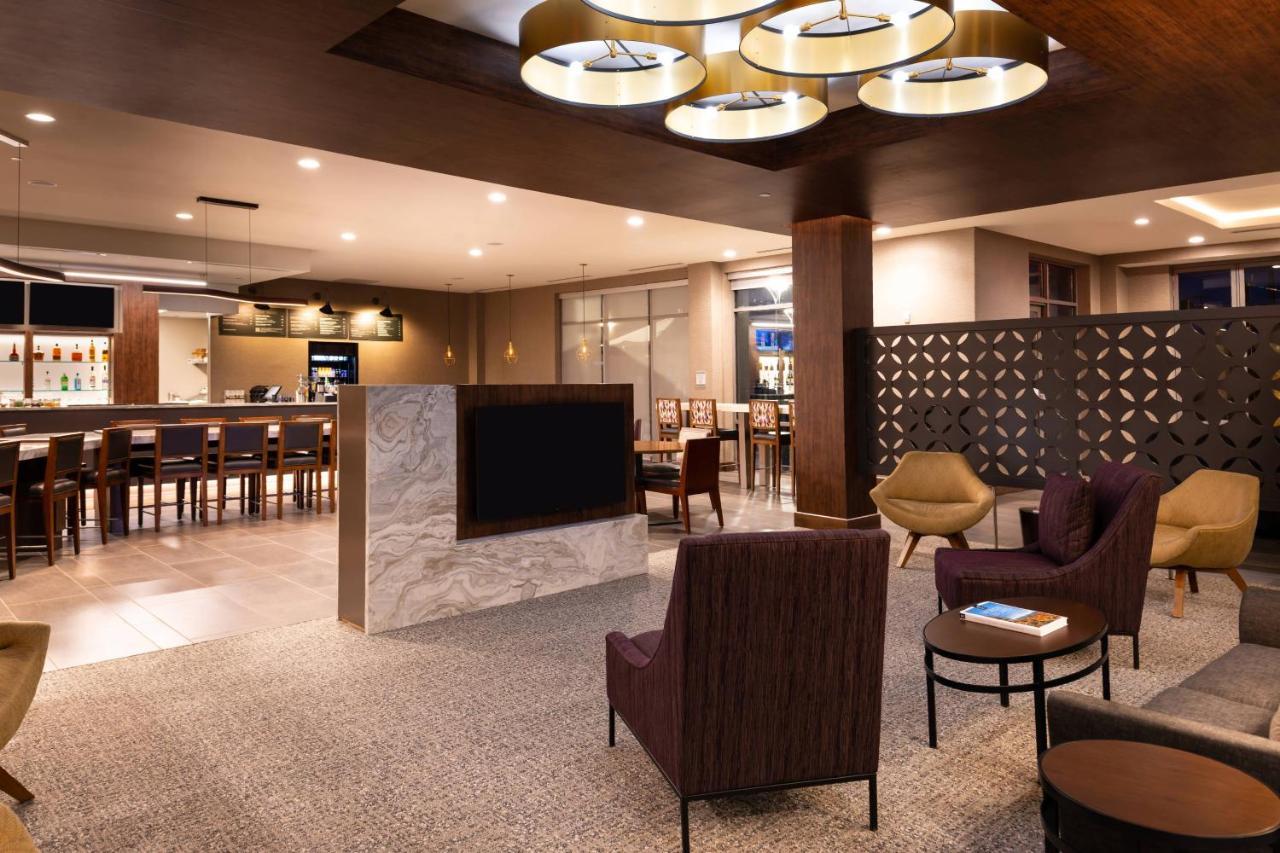 Courtyard By Marriott Charlotte Northlake Exteriör bild