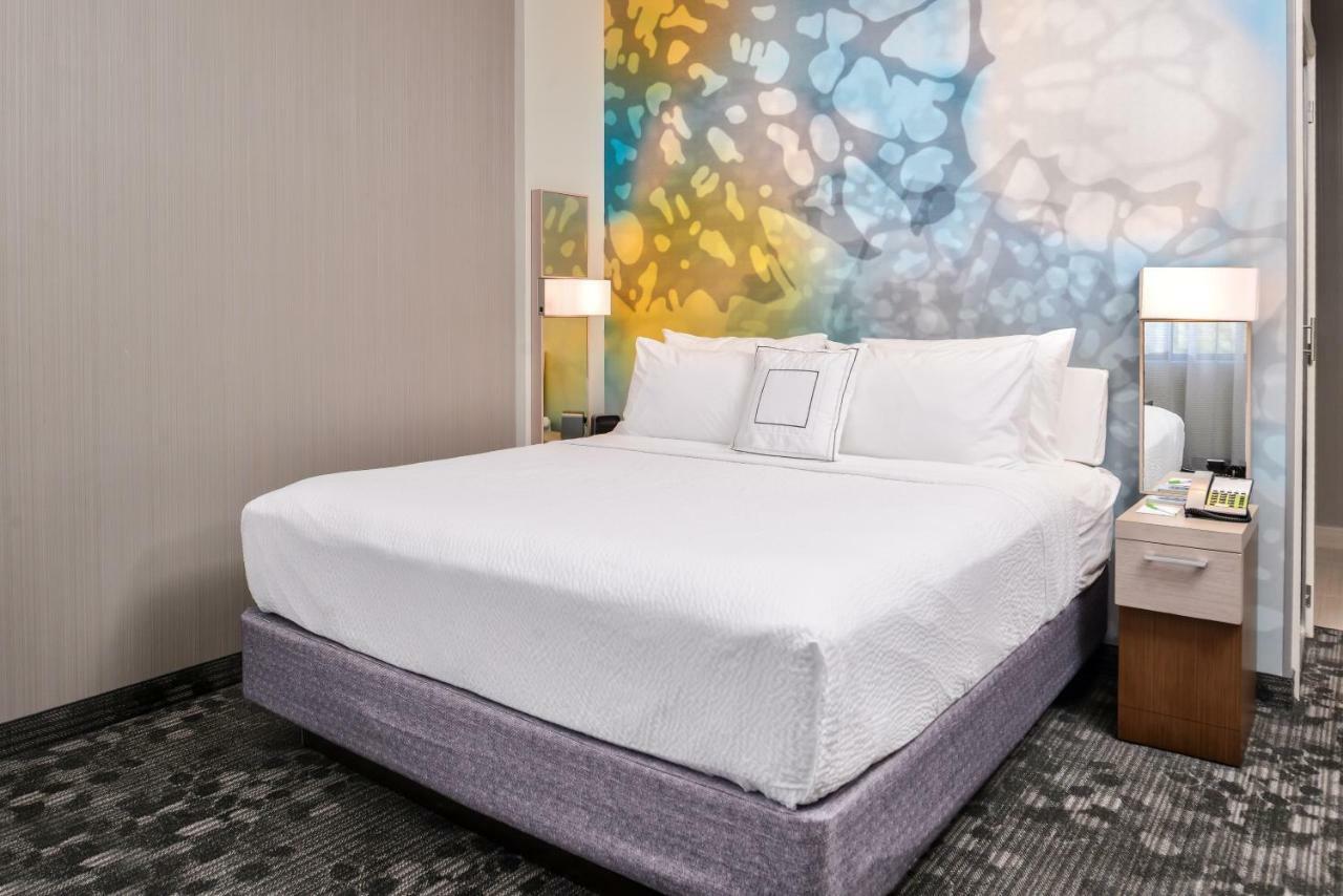 Courtyard By Marriott Charlotte Northlake Exteriör bild